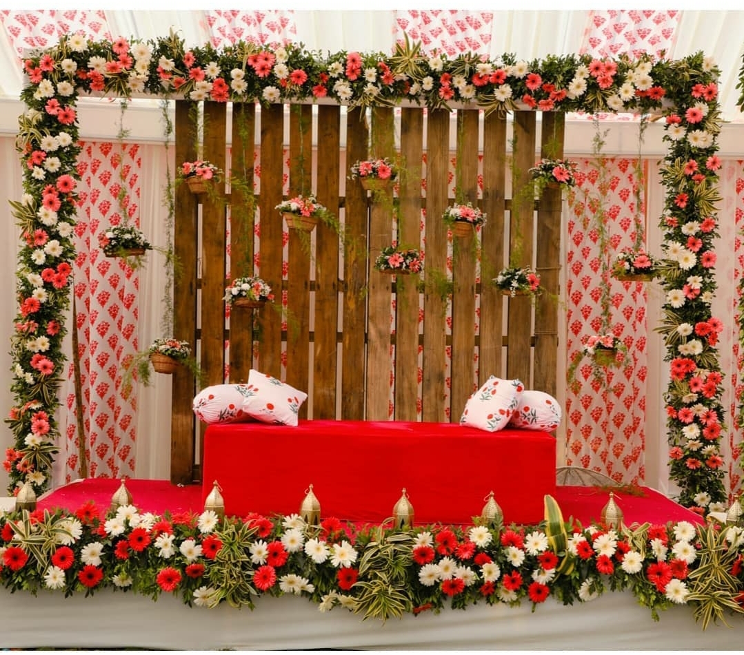 Simple and Elegant Decoration