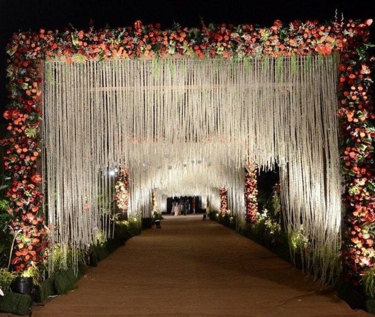 A Gorgeous Entrance Decoration