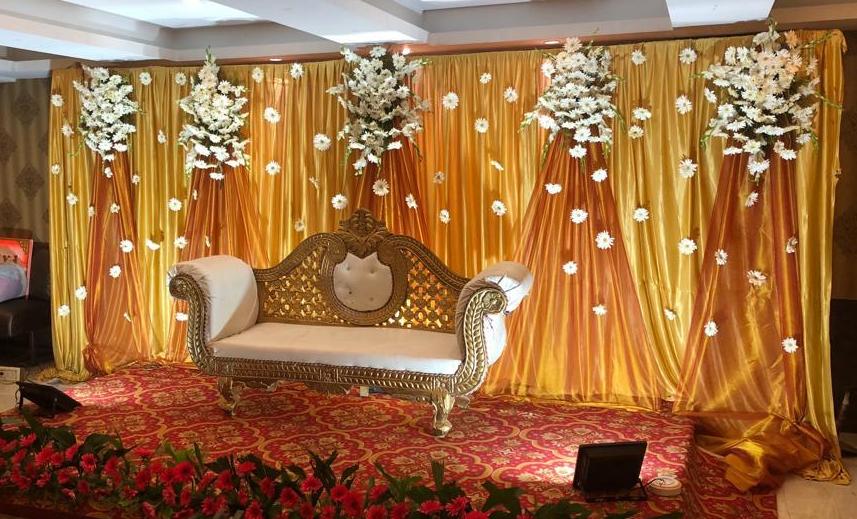 Stunning Gold Decor