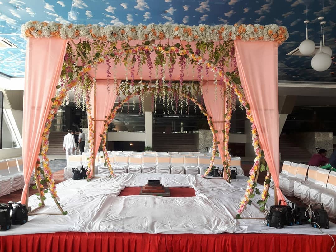 Peach Cloud Decoration